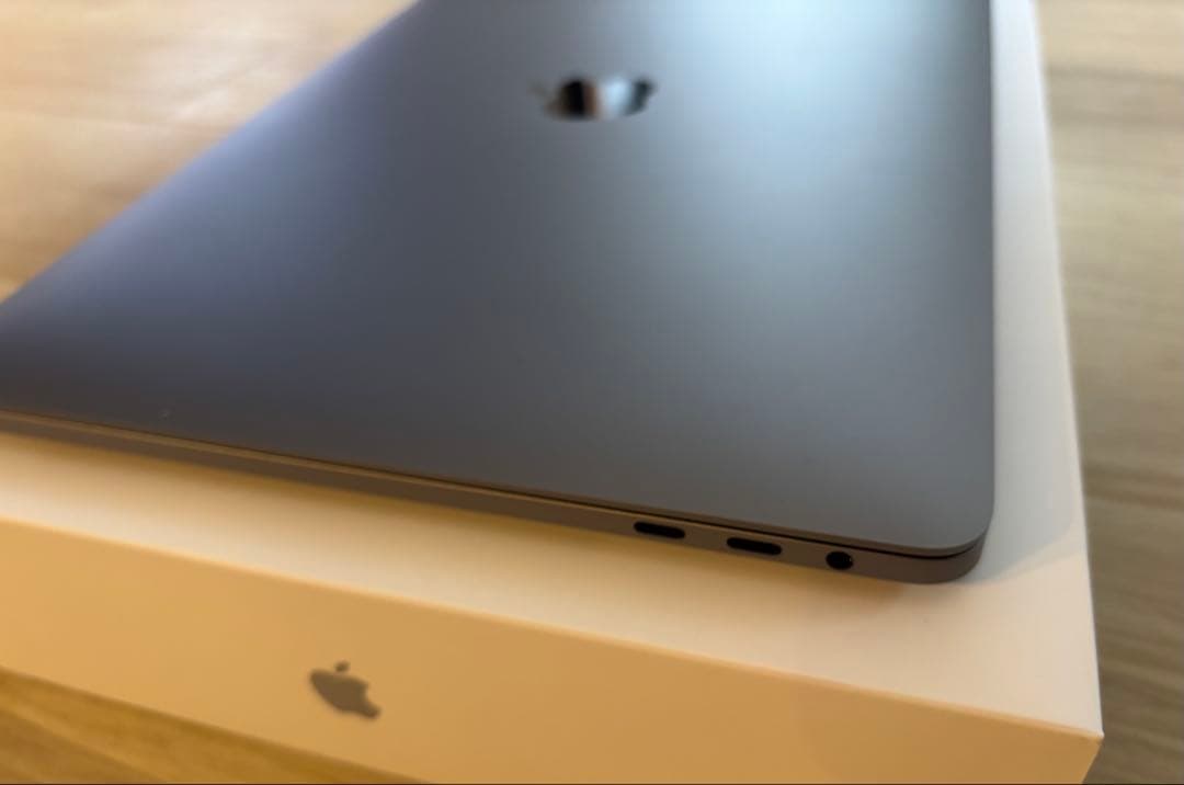 【箱付き】MacBook Pro13-inch 2020年モデル　512GB