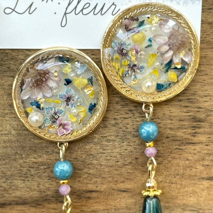 N.130 春のサークル ゆらゆら ドロップ ドライフラワー ピアス イヤリング