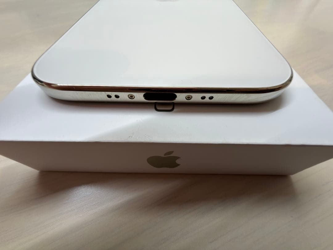 iPhone Air 256GB ライトゴールド　純正ケース　ガラスフィルム