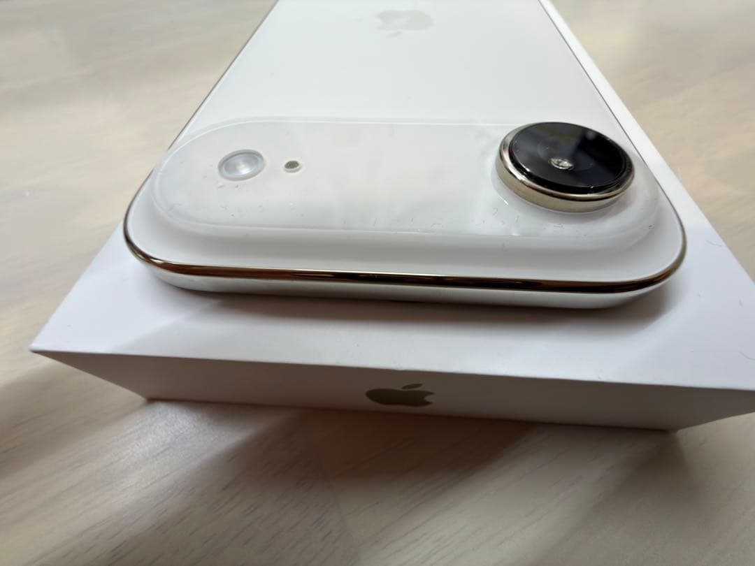 iPhone Air 256GB ライトゴールド　純正ケース　ガラスフィルム