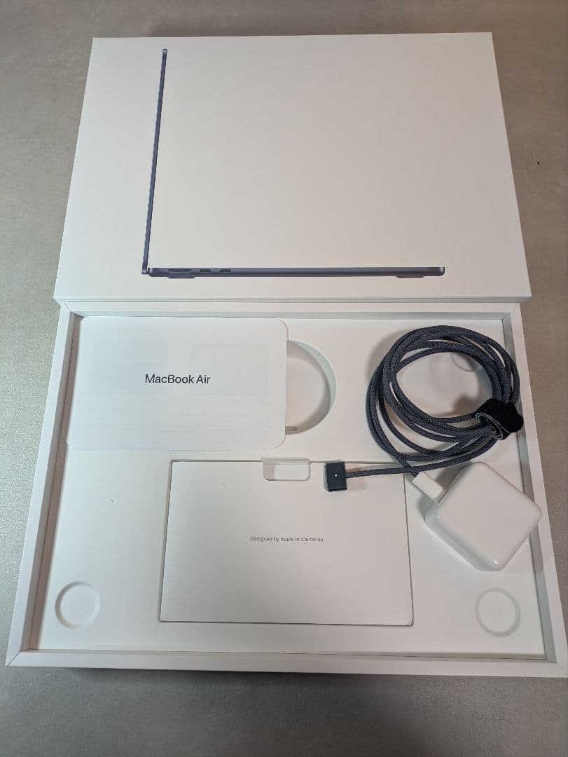 MacBook Air M2/メモリ24GB/SSD512GB/ミッドナイト