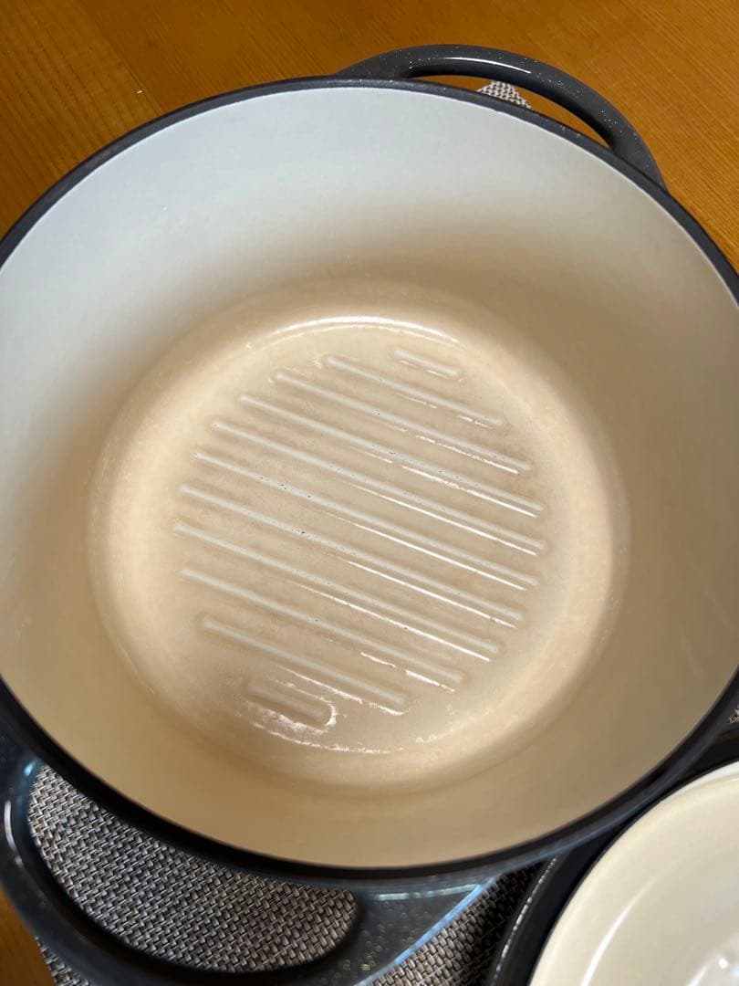 Vermicular 鋳鉄 両手鍋 グレー パール　22cm