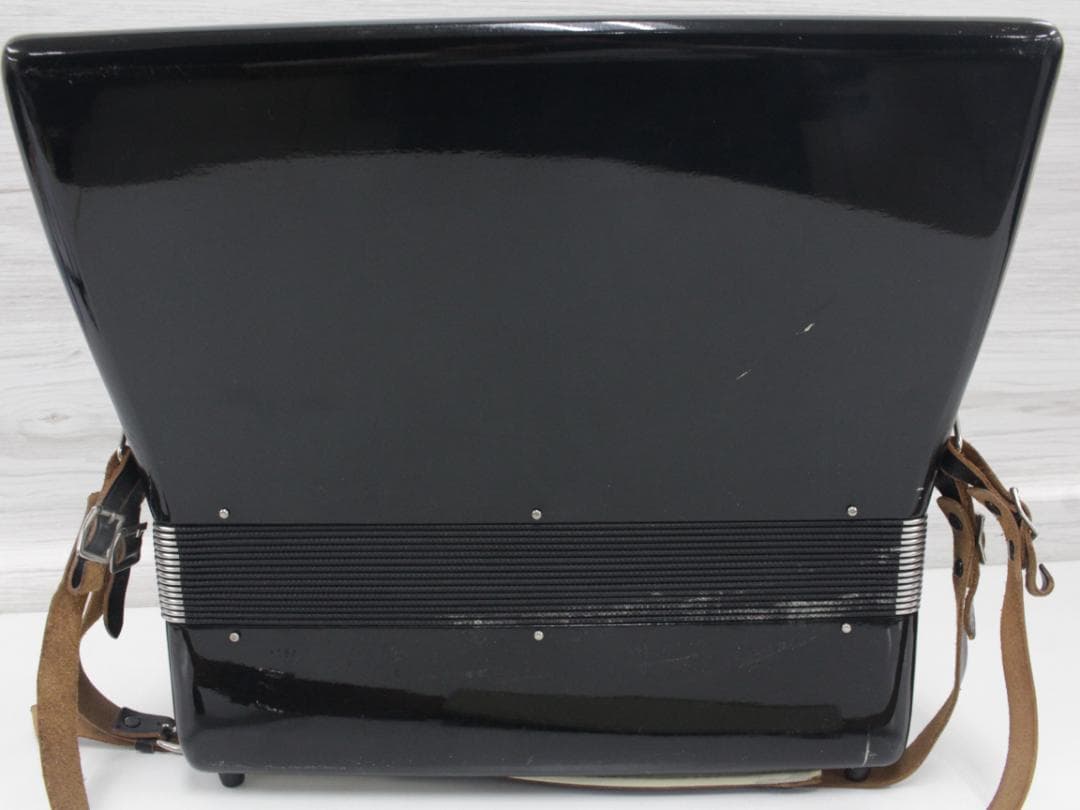 ▲YAMAHA/ヤマハ アコーディオン 34鍵盤 8905 ケース付き