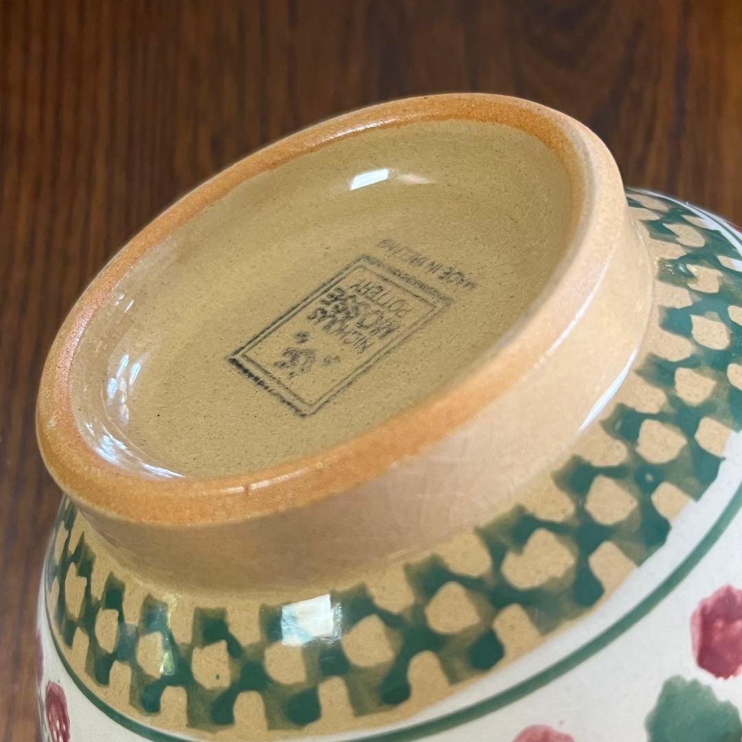 アイルランド　ニコラスモス　イチゴ柄　手書き　ボウル２客ペア　未使用品