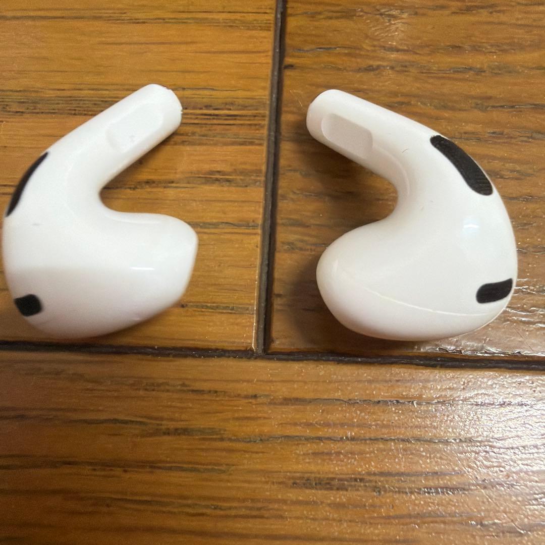 中古品 AirPods本体 第3世代 ホワイト