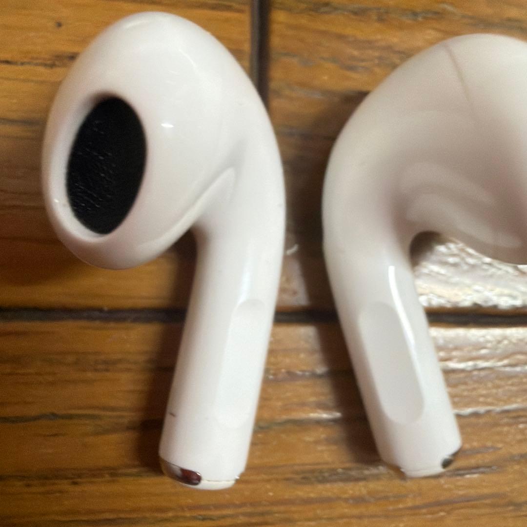 中古品 AirPods本体 第3世代 ホワイト