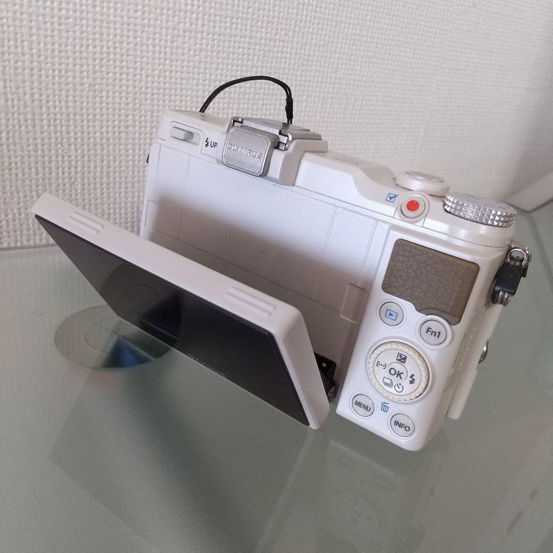 【難あり、故障、ジャンク品】OLYMPUS STYLUS XZ-2 ホワイト