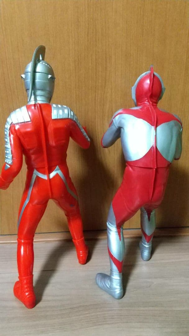 ウルトラマン　ウルトラセブンフィギュア　２体セット
