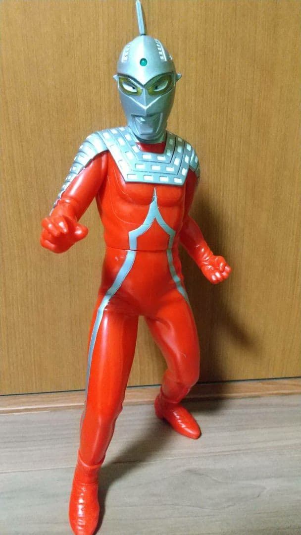 ウルトラマン　ウルトラセブンフィギュア　２体セット