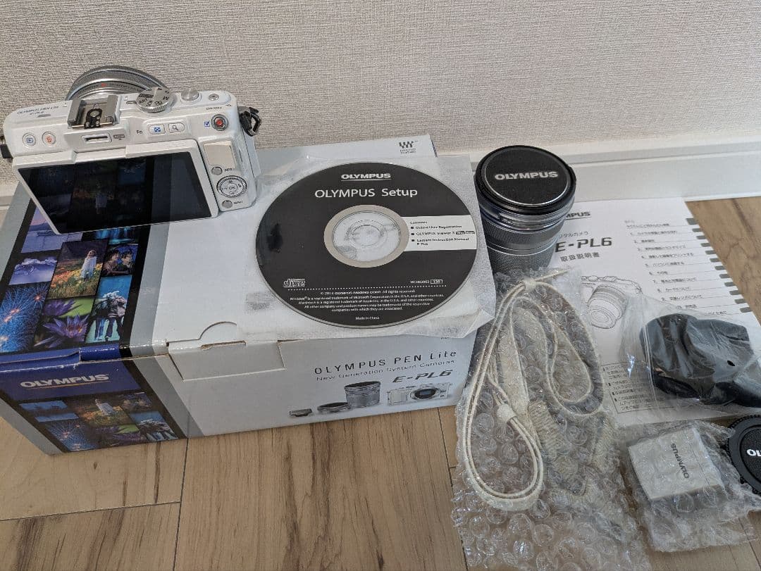 OLYMPUS PEN E-PL6 レンズ付き