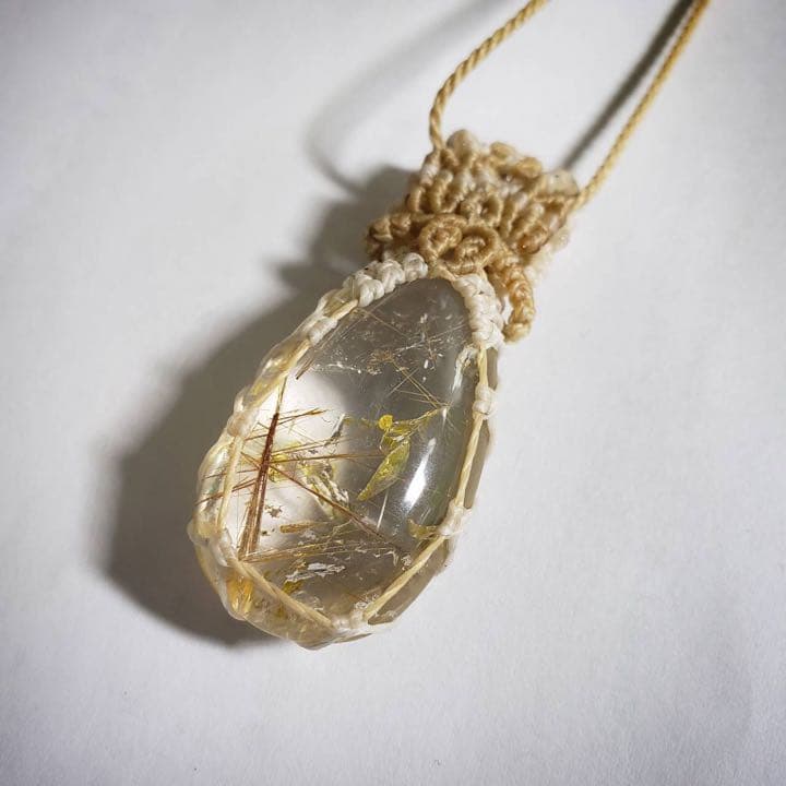 ステラ「ルチルクォーツ」マクラメ編みネックレス