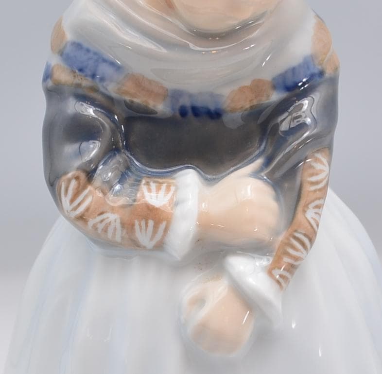 アマー島の少女　＃1251　★ロイヤルコペンハーゲン　デンマーク　ヴィンテージ