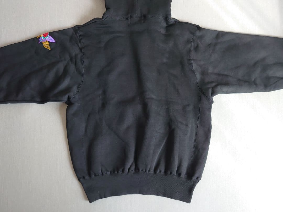 B'z ツアーグッズ パーカー 稲葉浩志 松本孝弘 ビーズ ビーイング bz