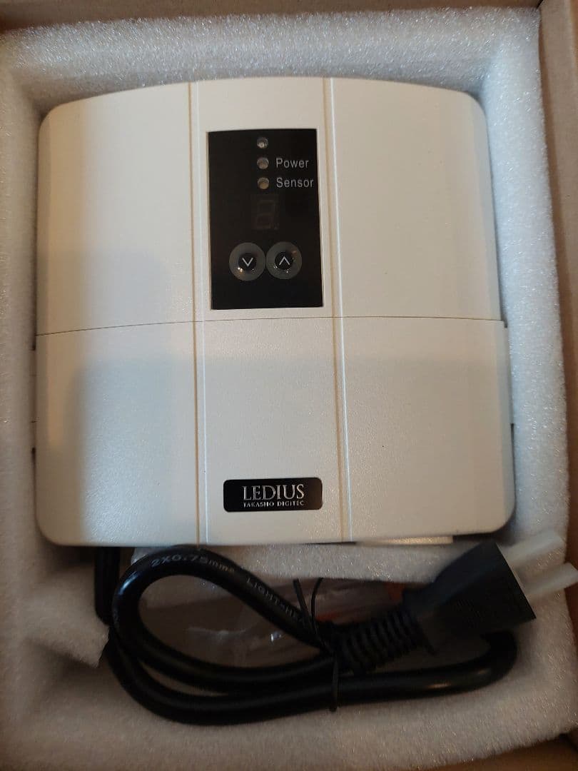 未使用 タカショーLEDIUS ローボルトトランス35W　アイボリー
