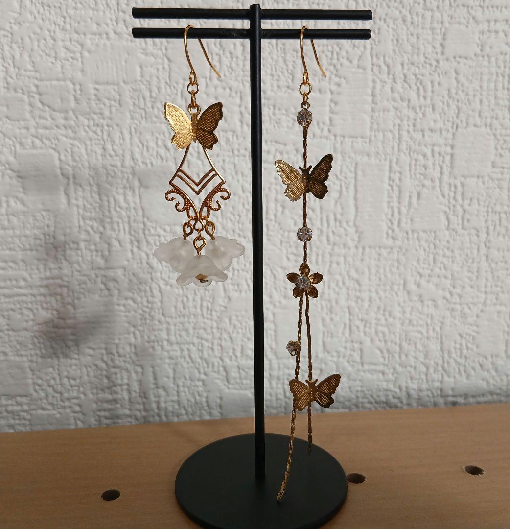 #607☆1点限定☆大人可愛い☆蝶と花アシメ