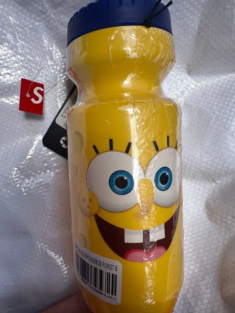 Supreme SpongeBob SquarePants スポーツボトル