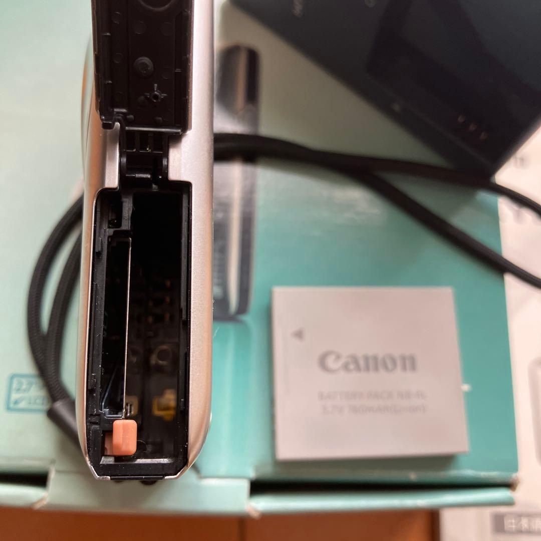 Canon IXY DIGITAL 220 IS 本体　キャノン　コンデジ