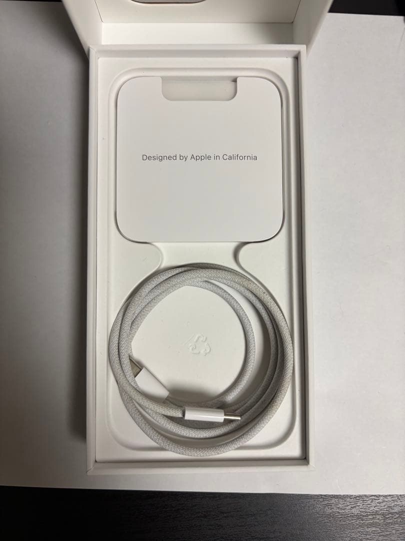 【極美品】iPhone 15 pro /128GB /ナチュラルチタニウム