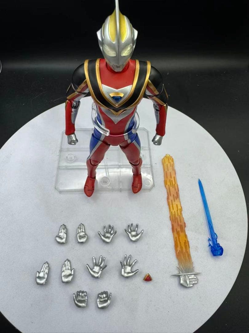 改造品S.H.Figuarts真骨彫製法　ウルトラマンガイアSV