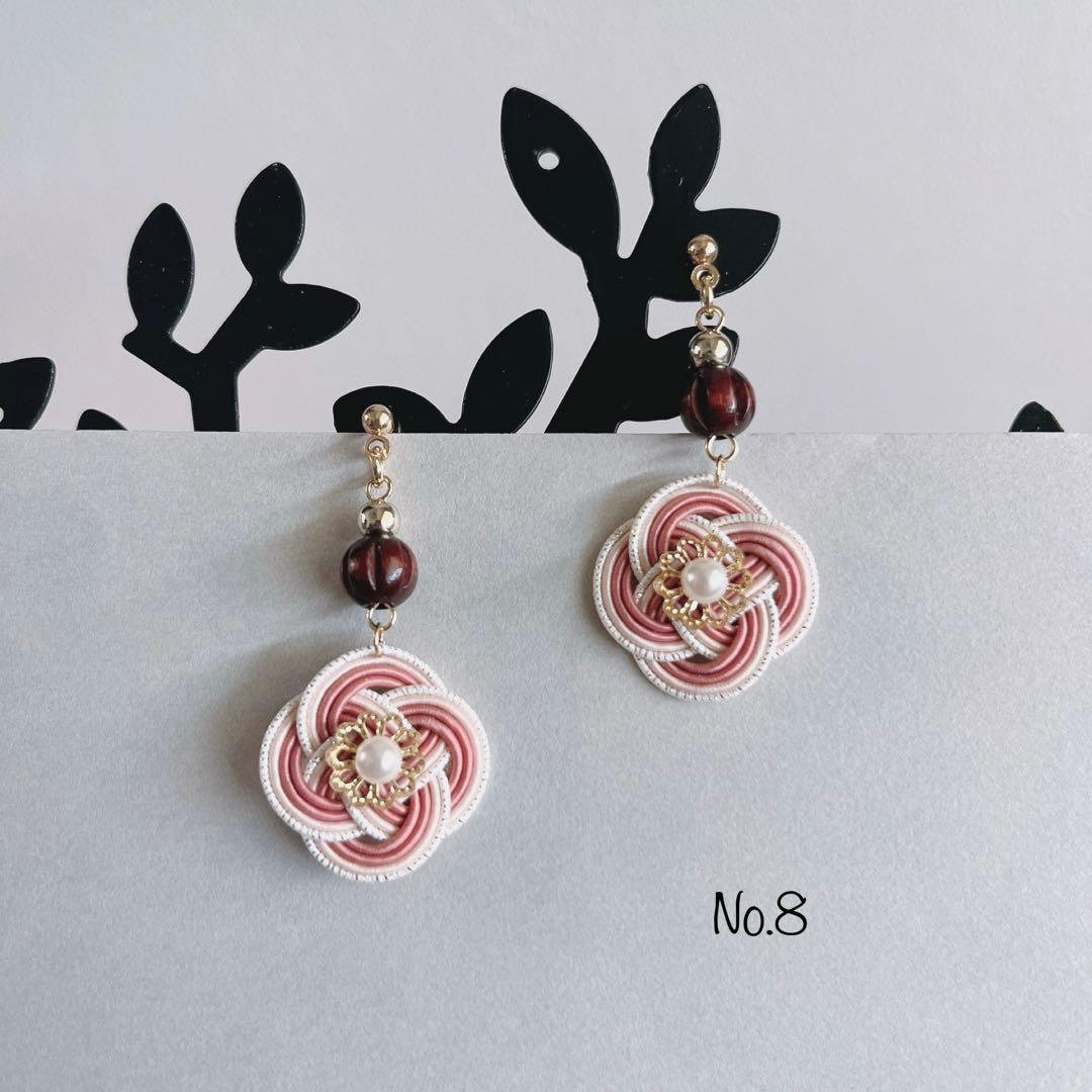 *菜の花結びとウッドビーズのピアス*【No.8】