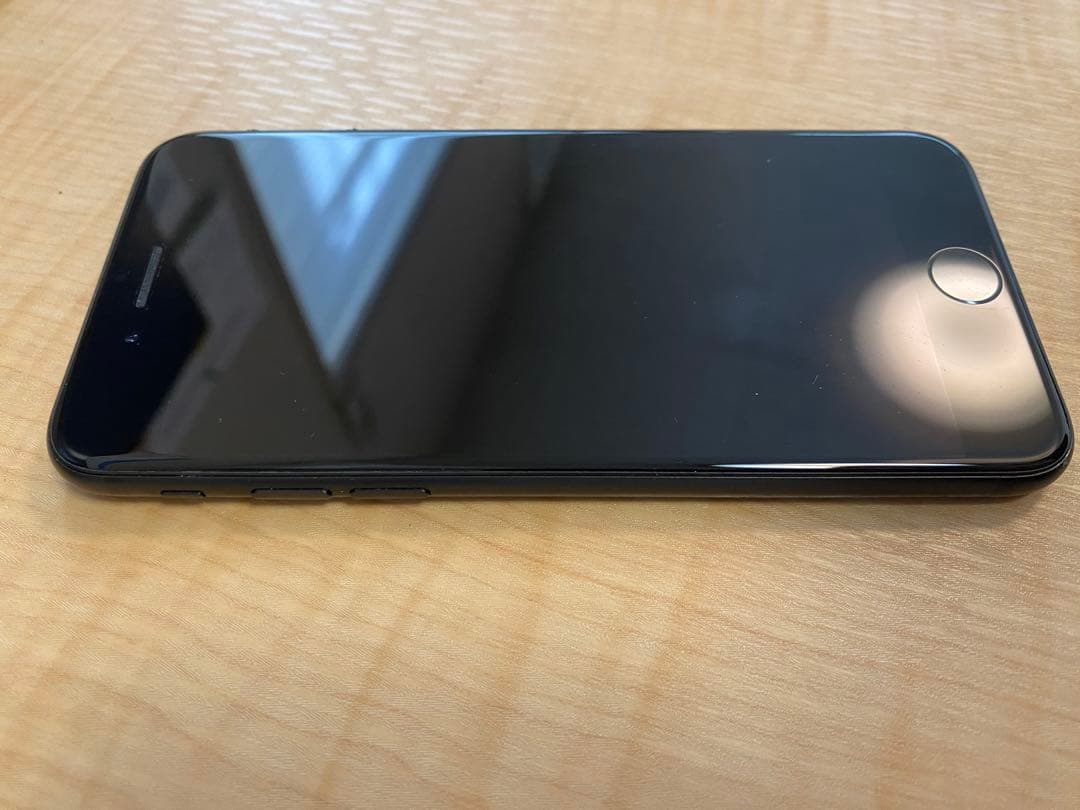 夜*師様 Apple iPhone 7 128GB ブラック 本体