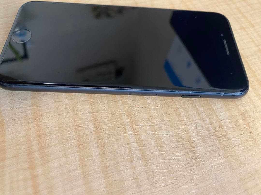 夜*師様 Apple iPhone 7 128GB ブラック 本体
