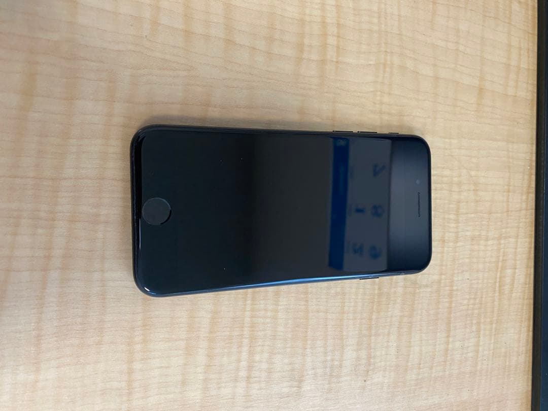 夜*師様 Apple iPhone 7 128GB ブラック 本体