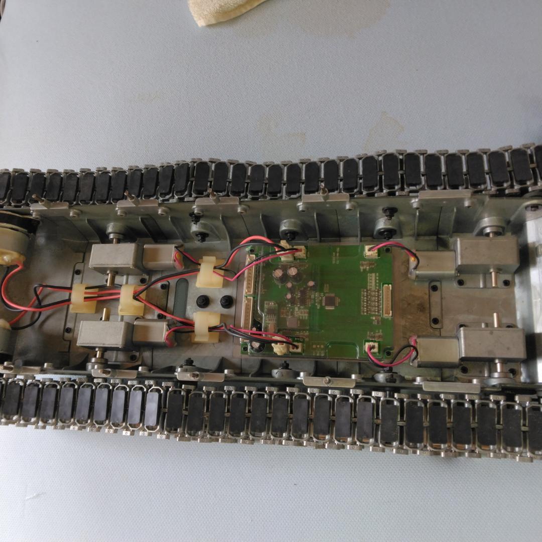 J☆K 商品！hachette製1/16十式戦車完成品美品