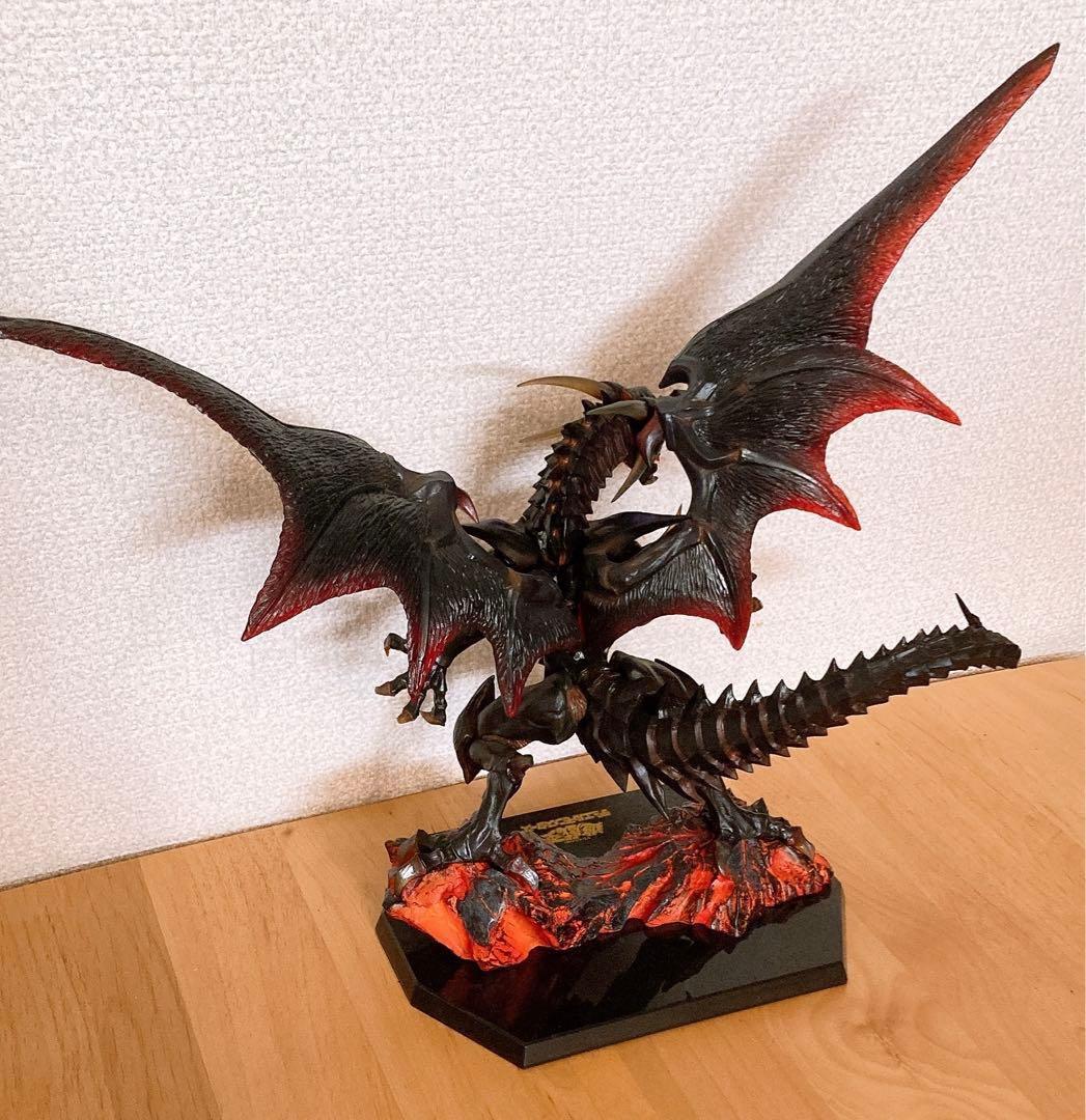 メガハウス　レッドアイズ　ブルーアイズ　フィギュア　バラ売り不可