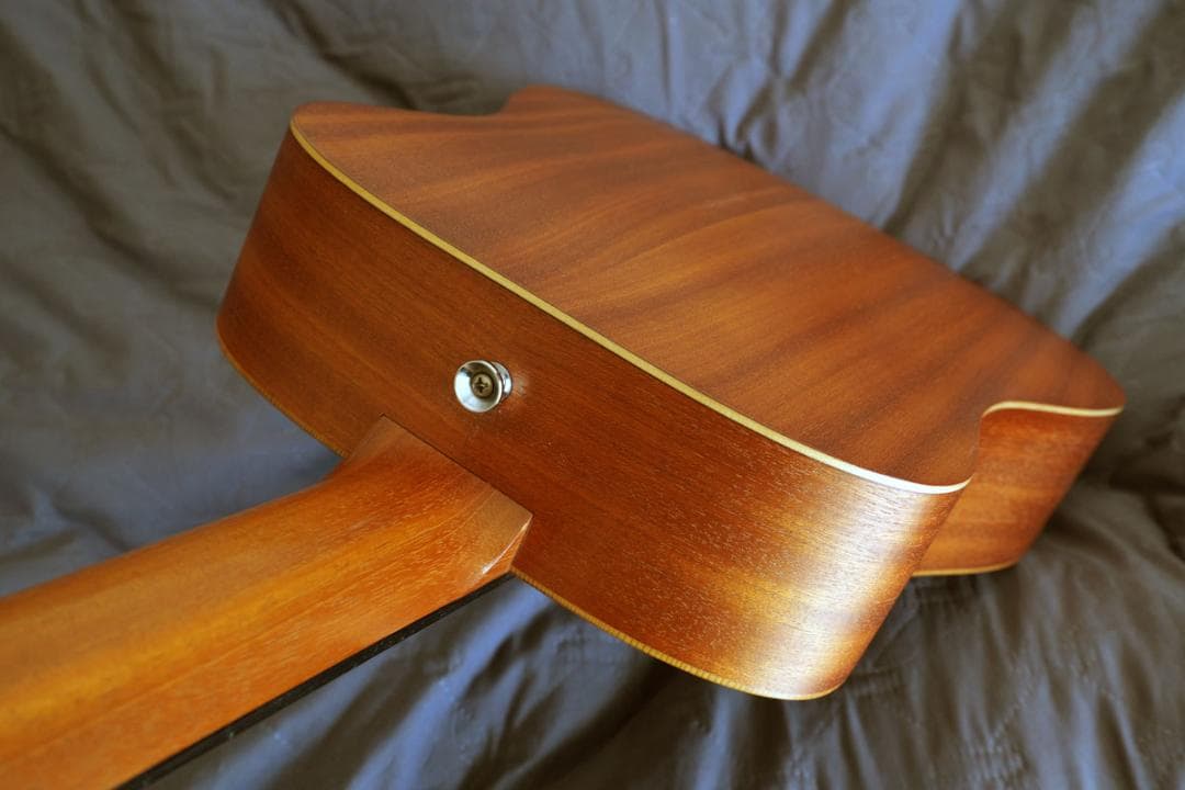 Baby Taylor BT1e ES-B ナイロン弦仕様