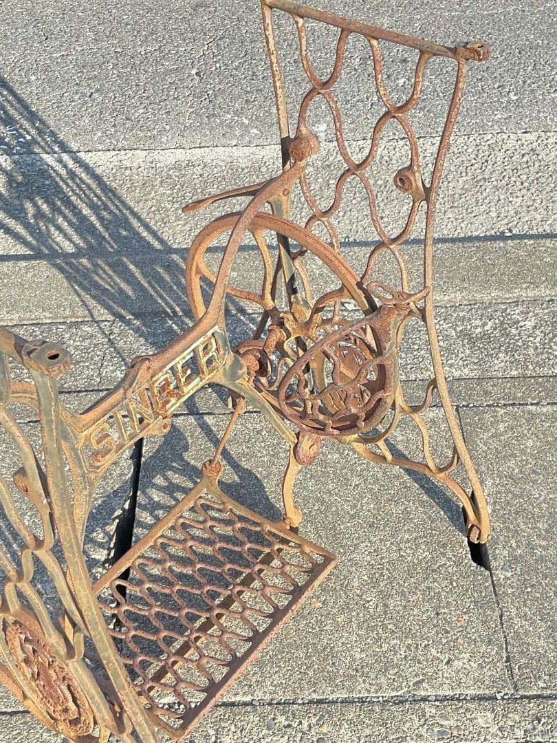 お庭に放置して下さい‼️初期物シンガー足踏みミシン♦サビサビ♦左右分割レア物