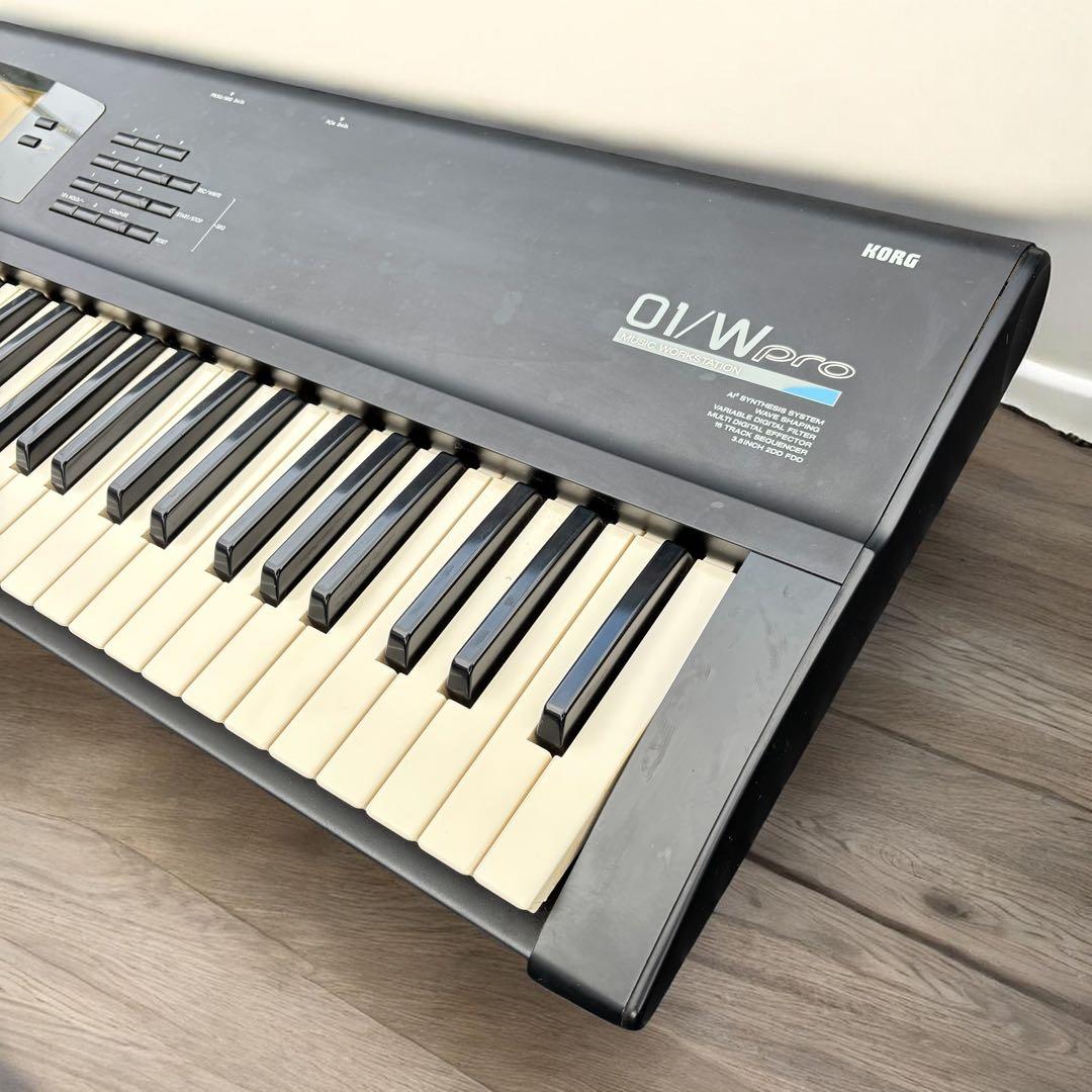 KORG 01/W pro シンセサイザー 61鍵 ワークステーション AI2