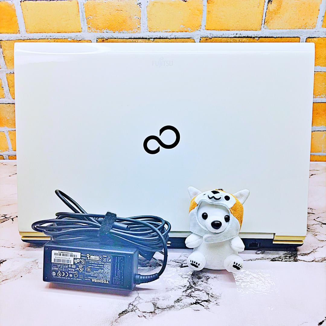 お手頃価格ノートパソコン❤️爆速SSD☘️Blu-ray・メモリ８G❣️i5搭載