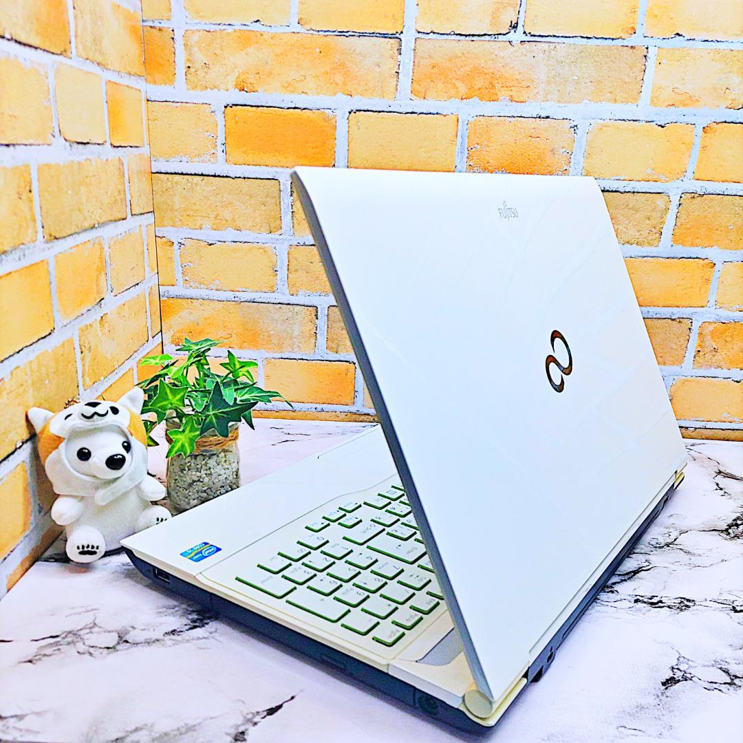 お手頃価格ノートパソコン❤️爆速SSD☘️Blu-ray・メモリ８G❣️i5搭載