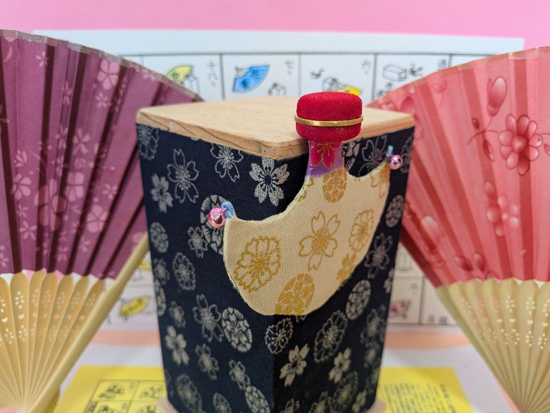 「春よ。」（金紋桜,銀紋桜）投扇興セット。