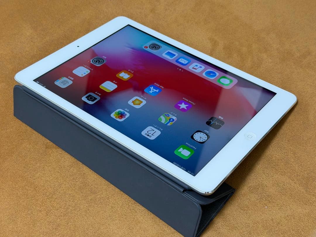 iPad Air 第1世代32GB Wi-Fiモデル＋純正Smart Folio