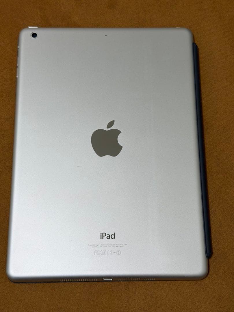 iPad Air 第1世代32GB Wi-Fiモデル＋純正Smart Folio