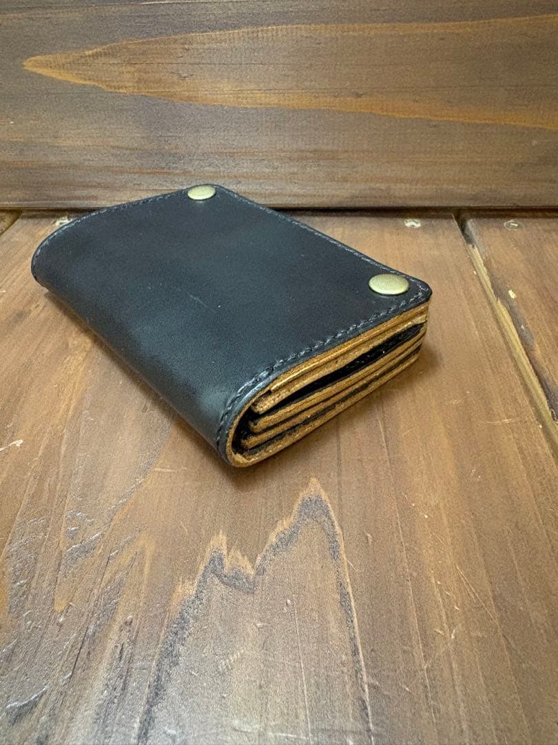 ショートトラッカーウォレット　本革ヌメ革　茶芯ブラックTruckerWallet