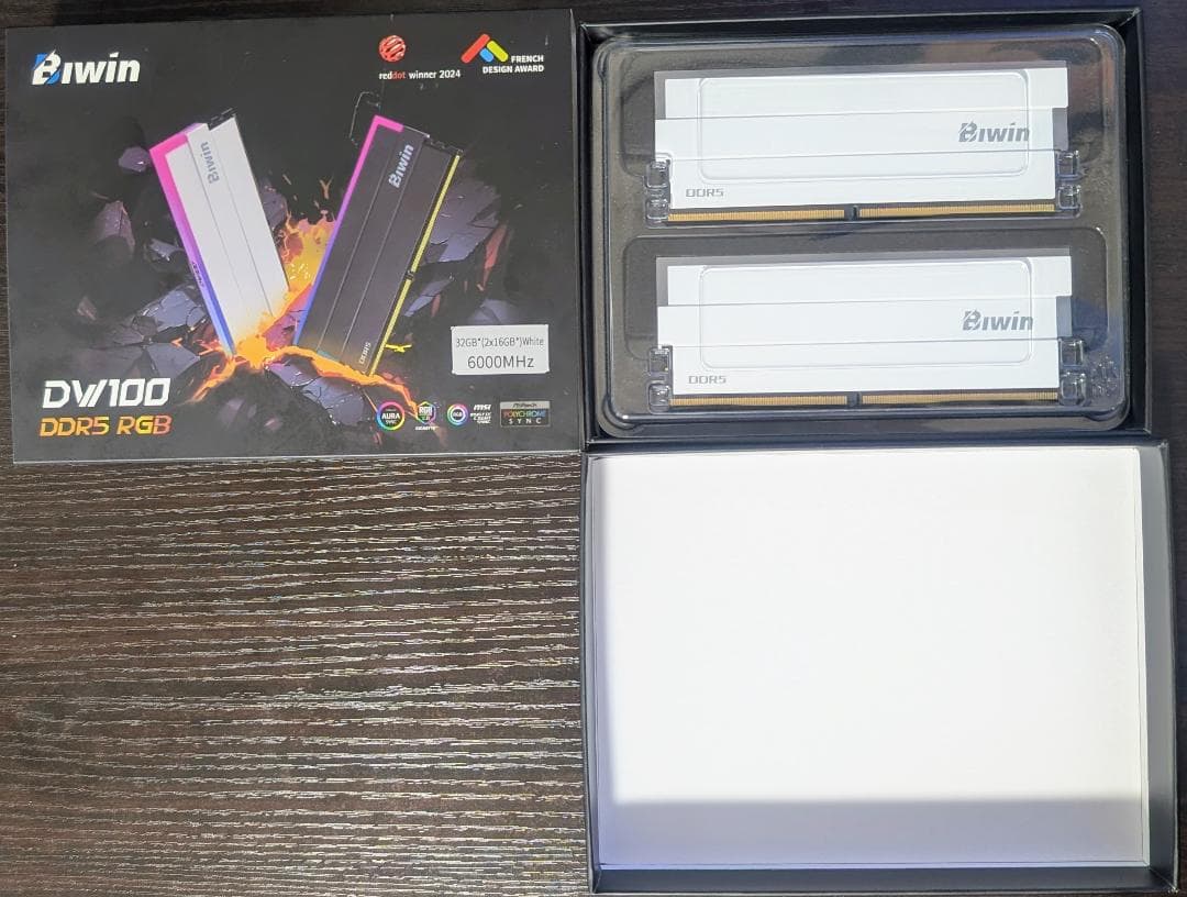 新品　低レイテンシメモリ　DDR5-6000　CL30　16GB×2枚　ホワイト