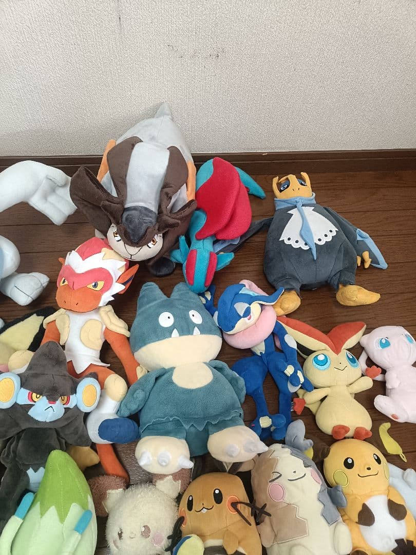 ポケモンセンター限定　タカラトミー　三英貿易　大量　ポケモン　ぬいぐるみ