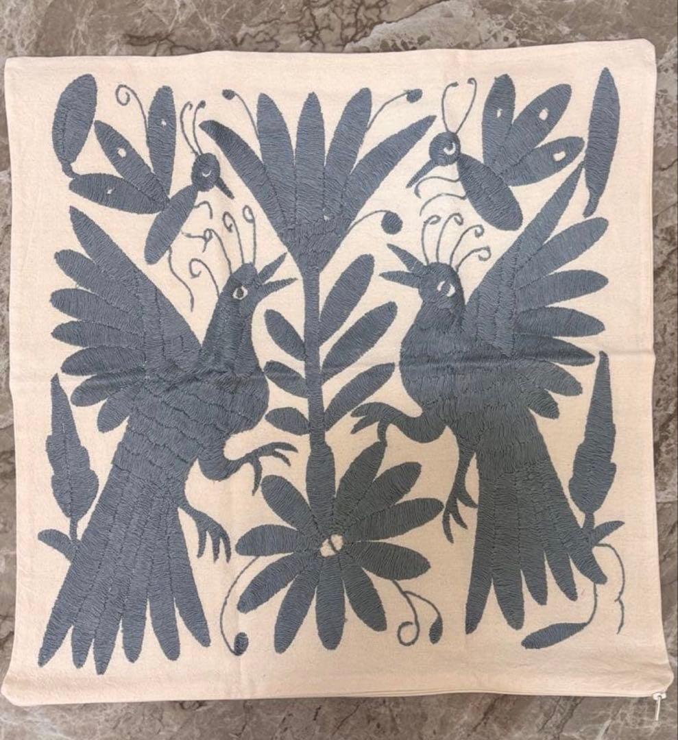 [専用]メキシコ　オトミ刺繍　ハンドメイド クッションカバー 民芸品