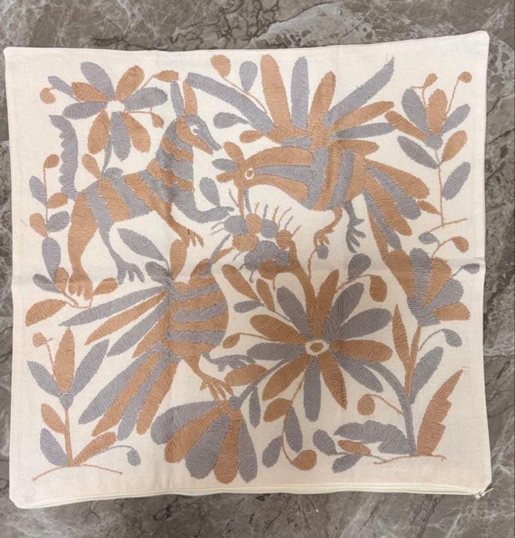 [専用]メキシコ　オトミ刺繍　ハンドメイド クッションカバー 民芸品