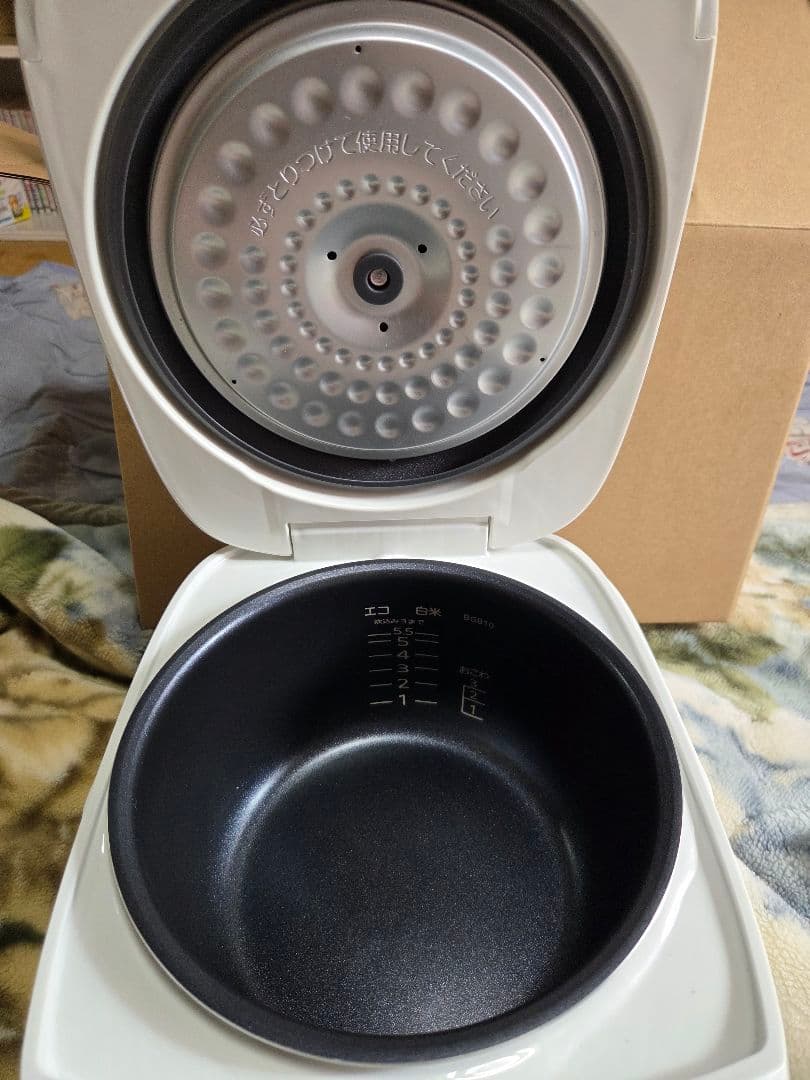 TIGER 炊飯器 マイコン炊飯ジャー　炊きたて　ホワイト　5.5合炊き