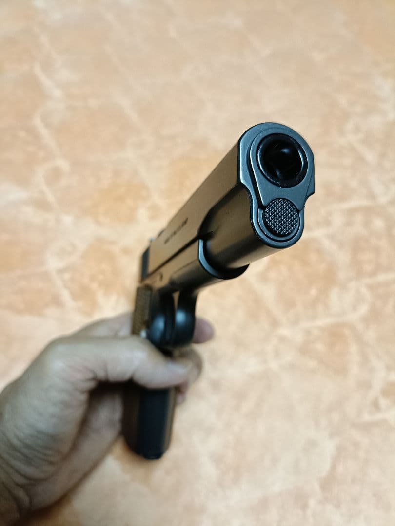 東京マルイ GOVERNMENT エアコッキングガン　カスタム塗装