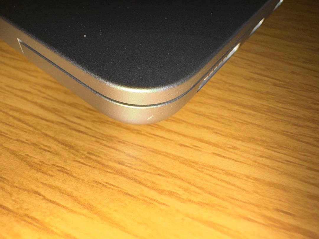 Apple MacBook Air シルバー
