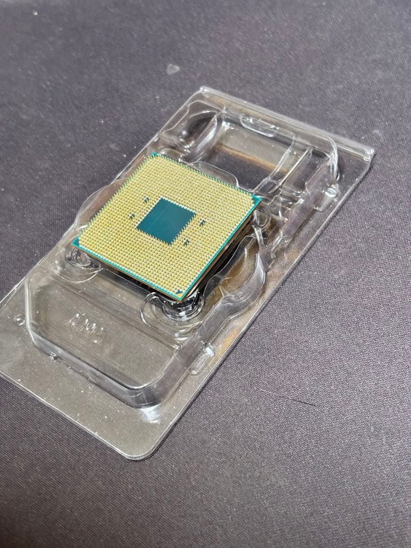 AMD Ryzen 7 5700x 動作未確認