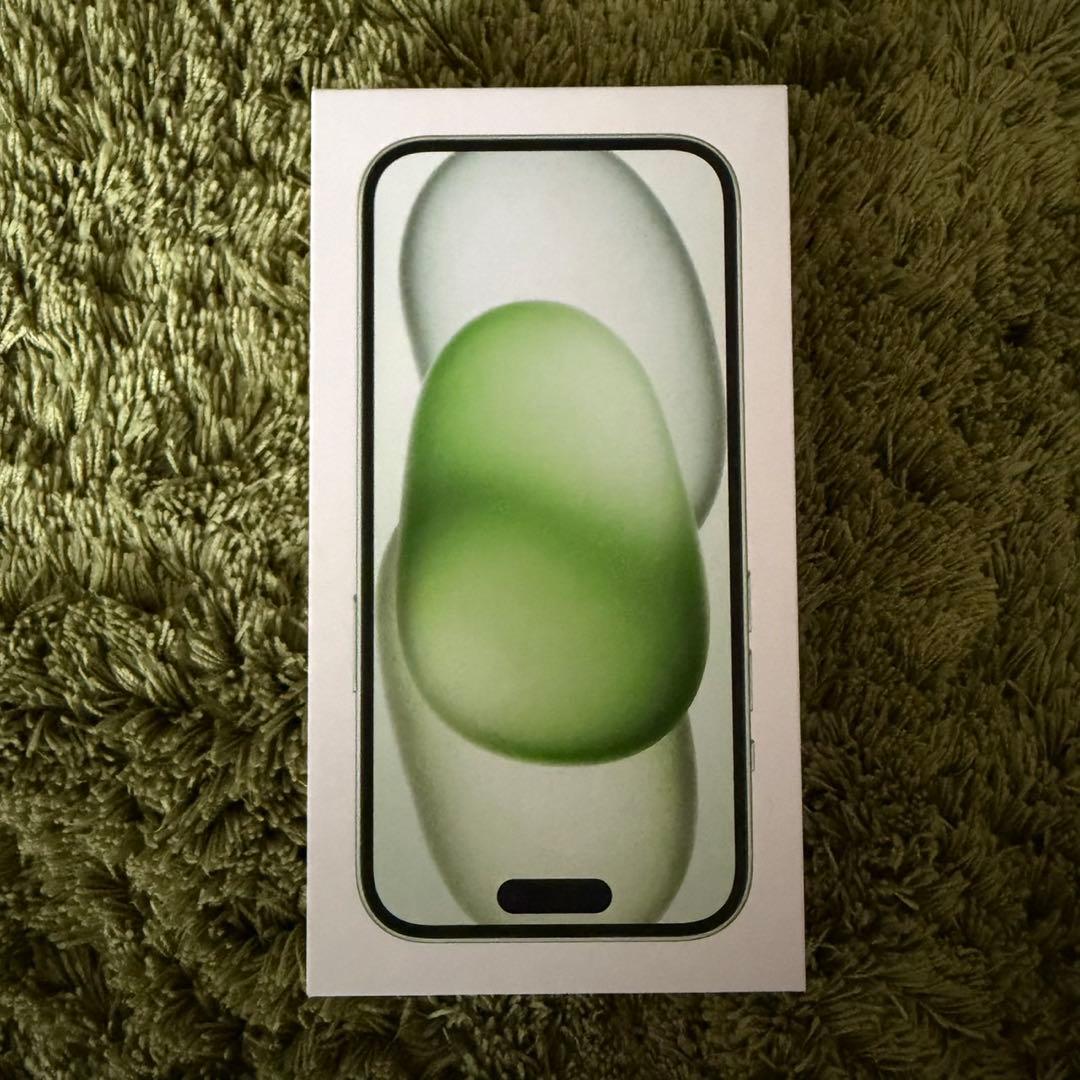 【美品】iPhone 15 256GB グリーン SIMフリー