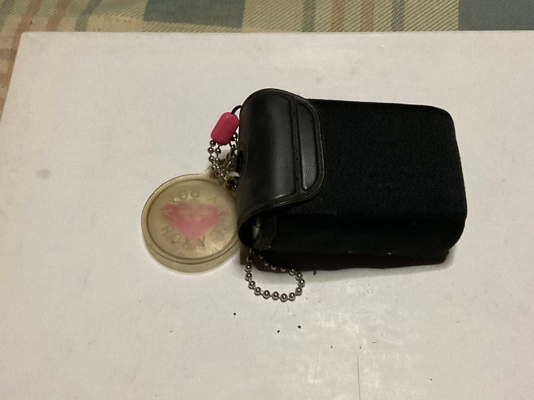 キヤノン・IXY210。電池／CR2【作動不確認　現状品　外部　多少の傷あり】。