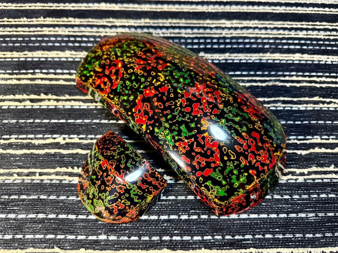 【極美品】津軽三味線 胴掛 津軽塗 黒系 赤・緑入 五分大 天神カバー 胴掛け