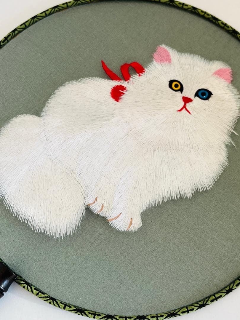 猫 中国四大伝統両面刺繍 シルク中国蘇州伝統工芸品 手工芸品 高級うちわ扇子団扇